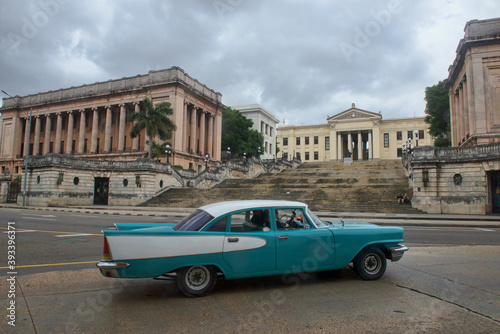 Classic cars and fantastic architecture are part of daily life in Havana, Cuba © Dave