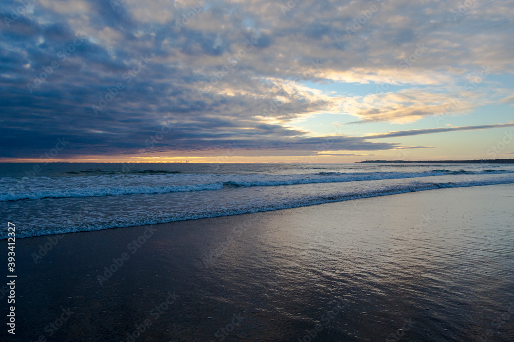 Obraz premium .sunset on the beach with clouds