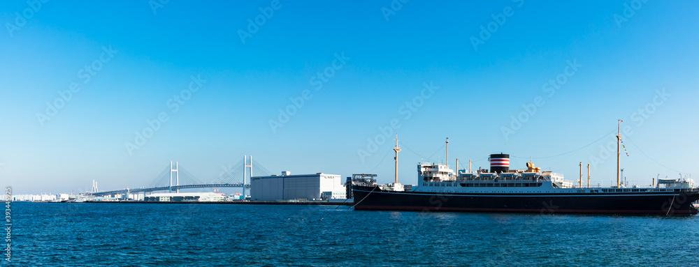 Obraz premium (神奈川県ー風景パノラマ)山下公園から望むベイブリッジ側風景2