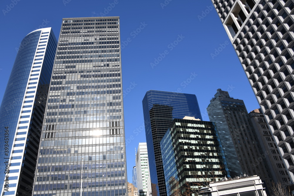 Die Skyline der Wolkenkratzer im Financial District in Manhattan, New York.