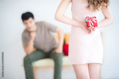 Young couples are celebrati...