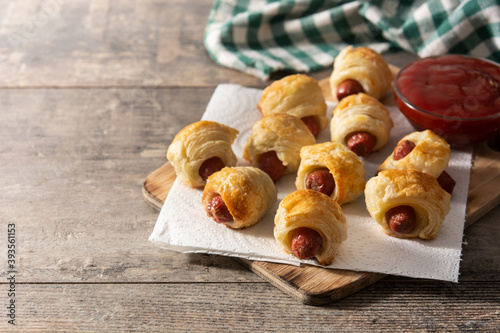 Bilde på lerret Pigs in blankets