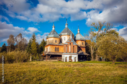 Orthodox Church of St. Michael the Archangel in Bystre photo