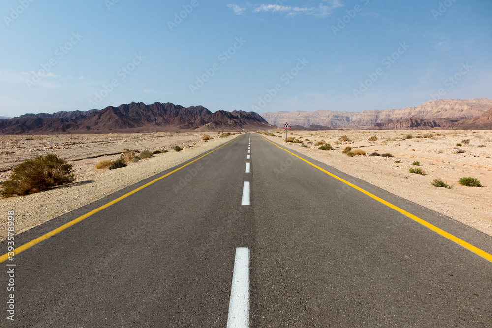 desert road 
