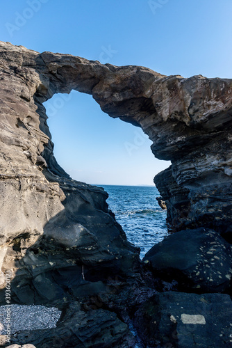 城ヶ島 馬の背洞門 奇岩