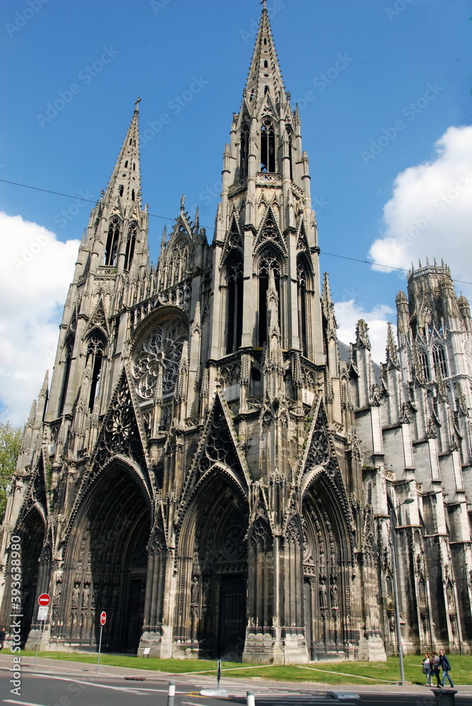 Fototapeta premium Rouen, un des édifices religieux de la ville, département de Seine-Maritime, France