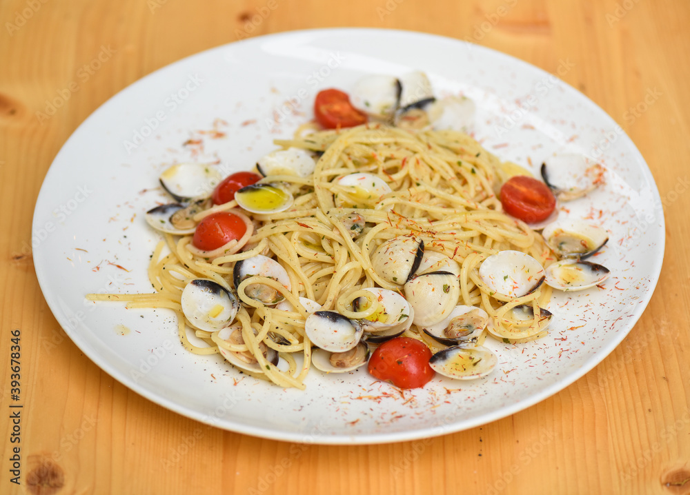 Italian cuisine, spaghetti pasta with vongole clams.