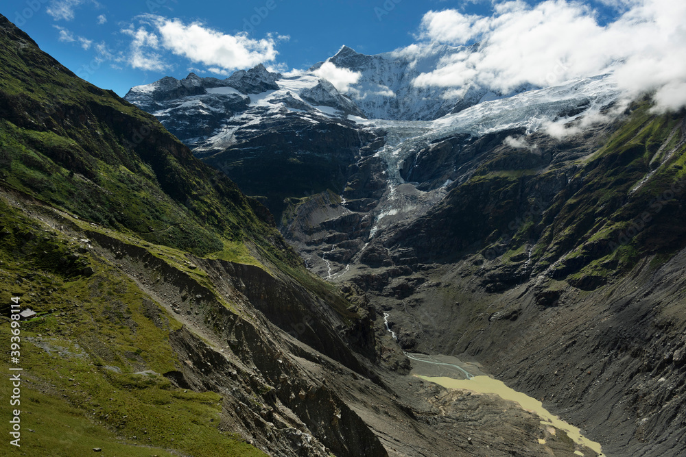 Lower Grindelwald Glacier (Unterer Grindelwaldgletscher), Grindelwald,  Bern, Switzerland. The two glaciers surrounding the village reached  Grindelwald