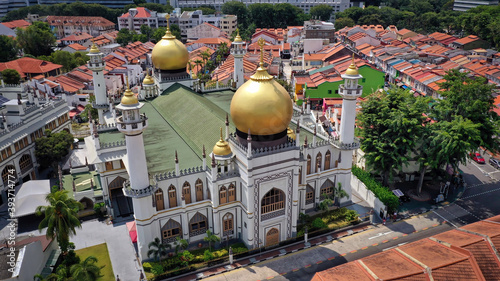 Photography the oldest surviving mosque in Singapore is the Sultan Hussein mosque