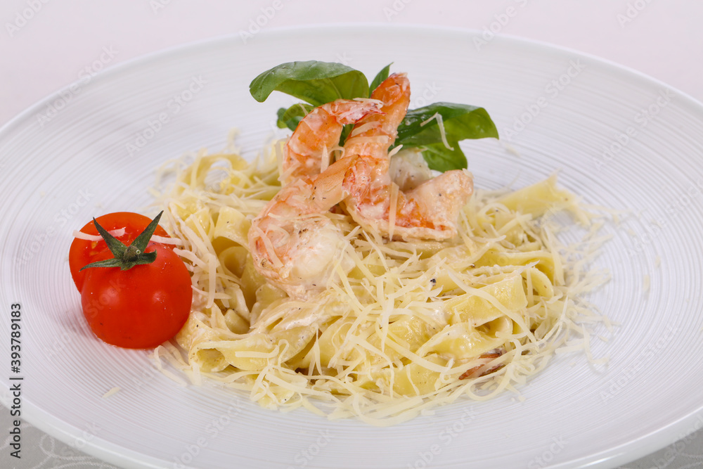 Italian pasta Linguini with prawns