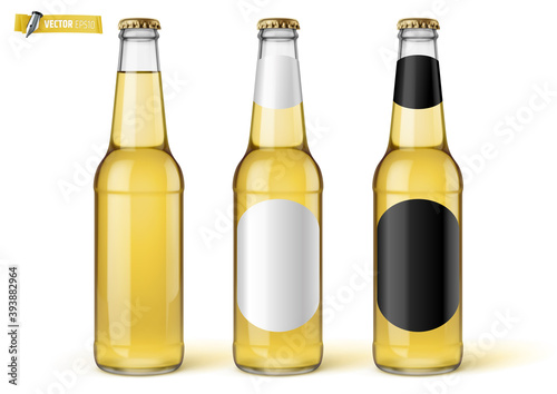 Bouteilles de bière vectorielles sur fond blanc