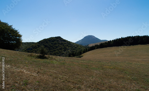 Lungo il sentiero 109AG da Poggio San Romualdo a Castelletta nelle Marche photo