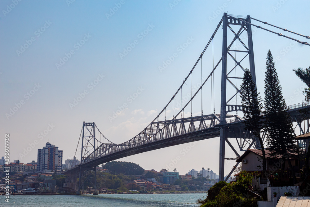 Operários trabalhando na manutenção dos cabos da Ponte Hercílio Luz, Florianópolis, florianopolis, Santa Catarina, Brasil,