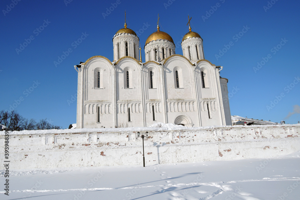 Assumption church in Vladimir town, Russia, in winter