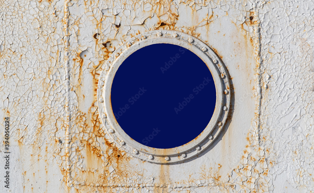 Fotografie porthole on an old ship