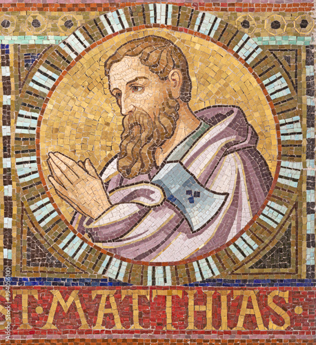 Canvastavla VIENNA, AUSTIRA - OCTOBER 22, 2020: The detail of apostle St