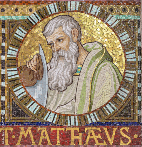 Fotografie VIENNA, AUSTIRA - OCTOBER 22, 2020: The detail of apostle St