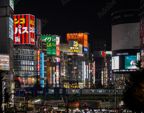 新宿の夜