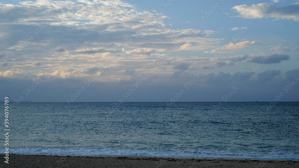 フサキビーチからの海と空