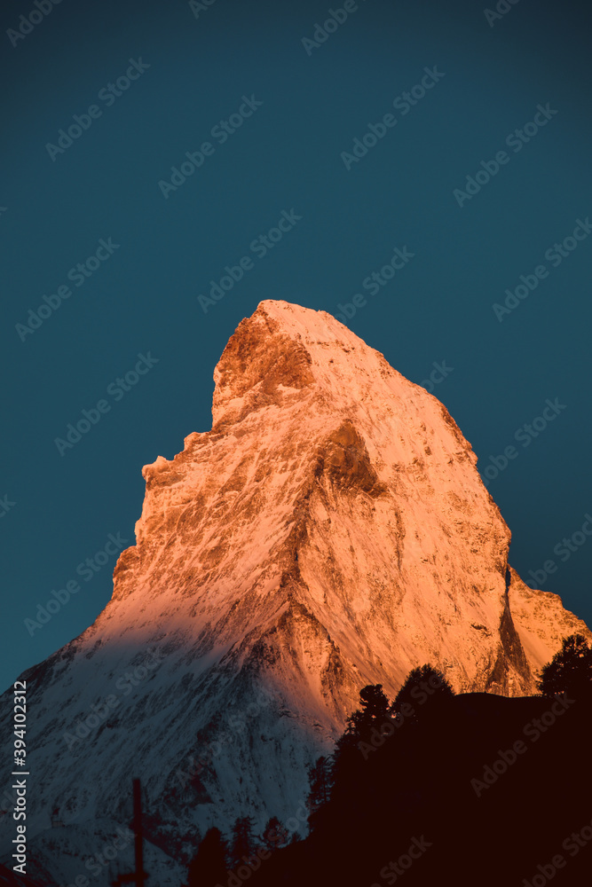 Matterhorn at Sunrise, golden magic moment, Zermatt, Switzerland 瑞士馬特洪峰