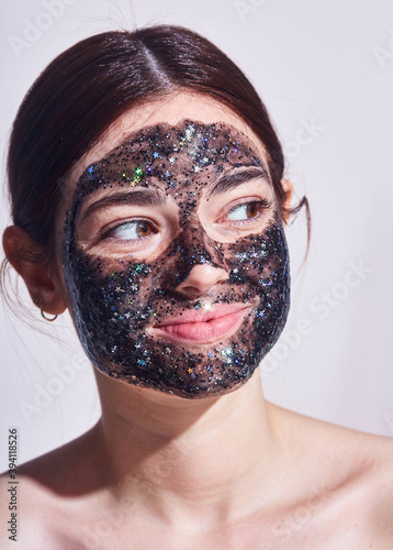 Shiny facial skin care stars mask
