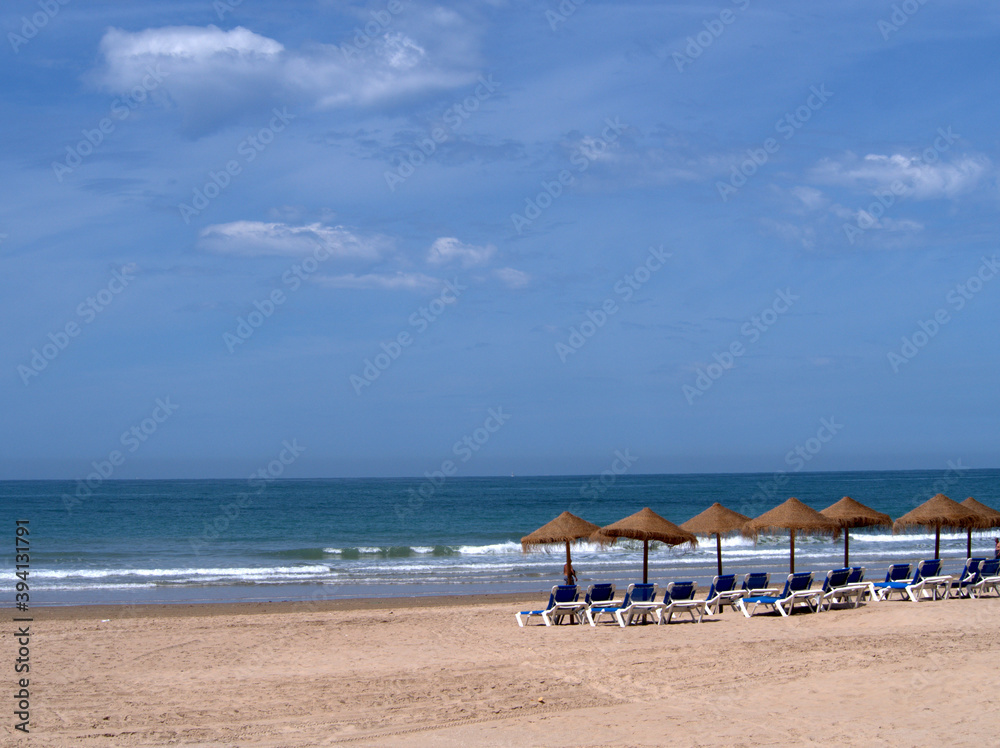 Fototapeta premium The beaches of the province of Cadiz, in Andalusia, Spain, enjoy many sunny and pleasant days almost all year round