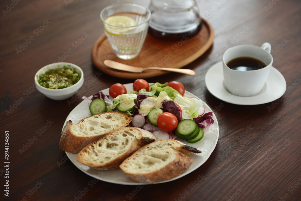 Homemade set meals in a comfortable home atmosphere