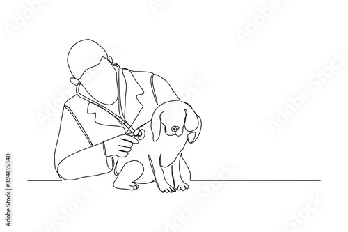  Continuous line drawing of young male veterinarian examining and take care of a sick dog. One line art concept of et health care service. Vector illustration