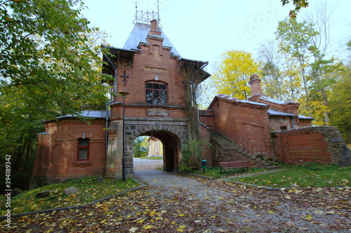Картината върху платно The palace gate, a remnant of the tsar's palace in Białowieża