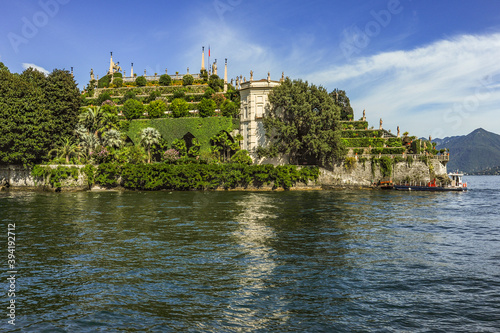 Schilderij op canvas The noble Borromini family, who owned the entire lake Lago Maggiore, built a palace on a rocky island in the 17th century and set up two parks, using imported fertile land