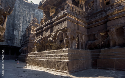 Kailasanatha is a rocky Hindu temple, is the central structure of the complex of cave temples in Ellora.