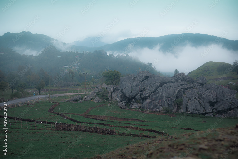 Fototapeta premium mist in the mountains