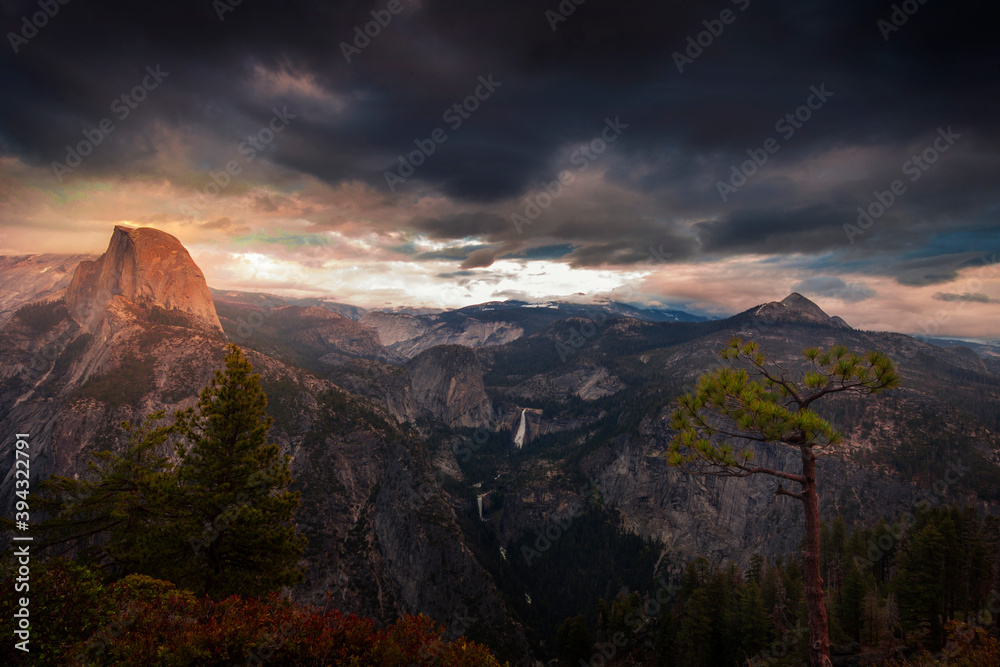 Evening skies over the Glacier Point Overlook and Half Dome in Yosemite National Park
