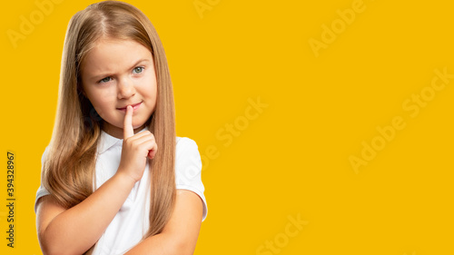 Fotografija Curious child