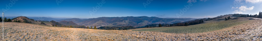 Panorama Pieniny- pod Wysokim Wierchem na Beskid Sądecki Panorama Pieniny- pod Wysokim Wierchem na Beskid Sądecki