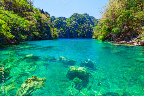 Kayangan Lake in Coron island, Philippines © saiko3p