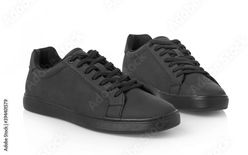 Simple casual black leather shoes