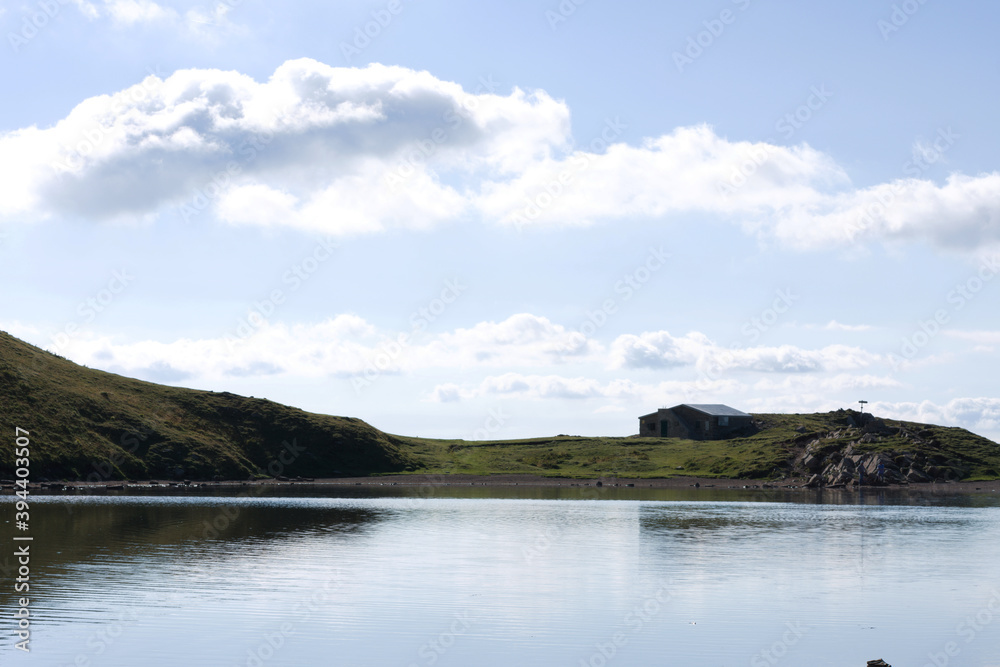 Lago Scaffaiolo nel Appennino Toscoemiliano, Italia