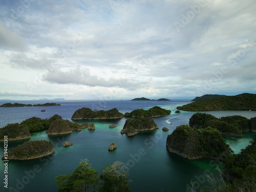 Pianemo viewpoint, Raja Ampat