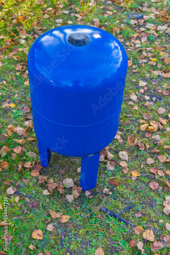 Blue metal water tank for 50 liters of water © Viktoriya09