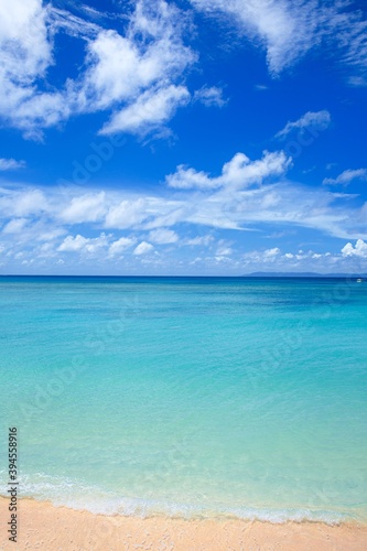 沖縄県・波照間島 ニシ浜の風景