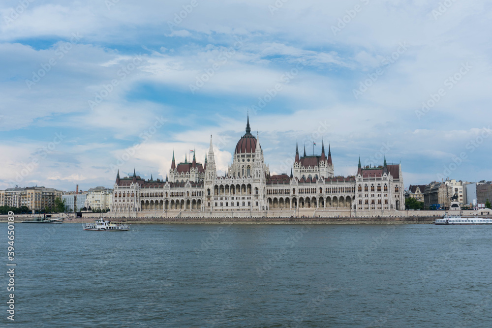Fototapeta premium hungarian parliament building