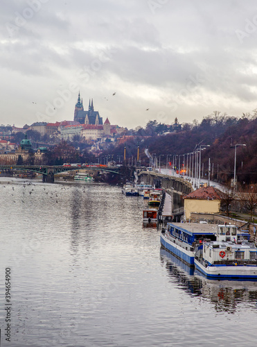 Obraz na plátně Amazing View on  Prague Castle  and  Chekhov bridge