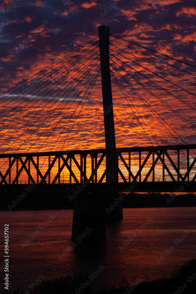 Obraz premium sunset over the bridge