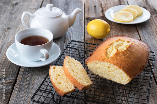 Lemon cake with Lemon is a well-known classic pastry and dessert in American cuisine.