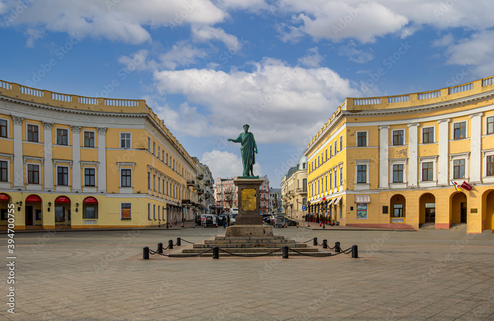 Fototapeta premium Odessa, Monument to Duc de Richelieu