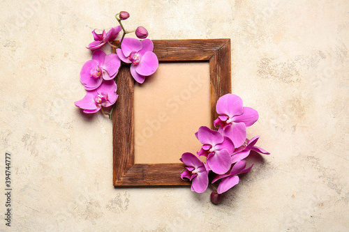 Wooden picture frame with b...