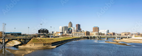 Obraz na płótnie Panorama of Downtown Des Moines with bridges over the confluence of the Des Moines and Raccoon Rivers at daytime
