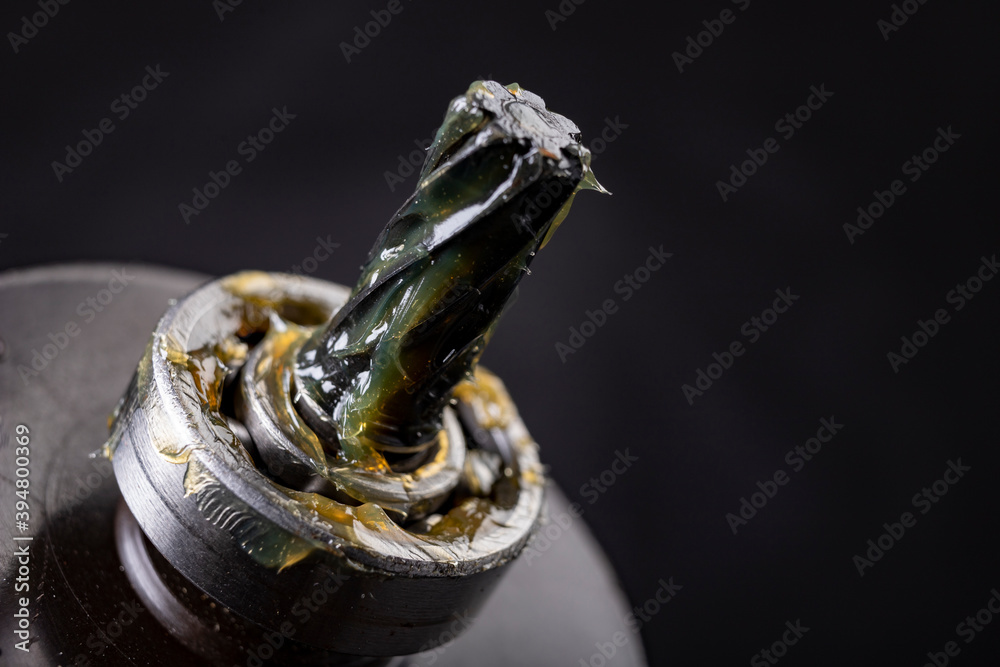 Φωτογραφία Grease lubrication of the bearing and the pin of the electric rotor