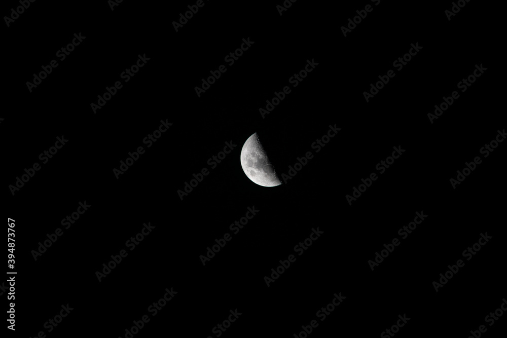 anochecer observando la luna anochecer observando la luna